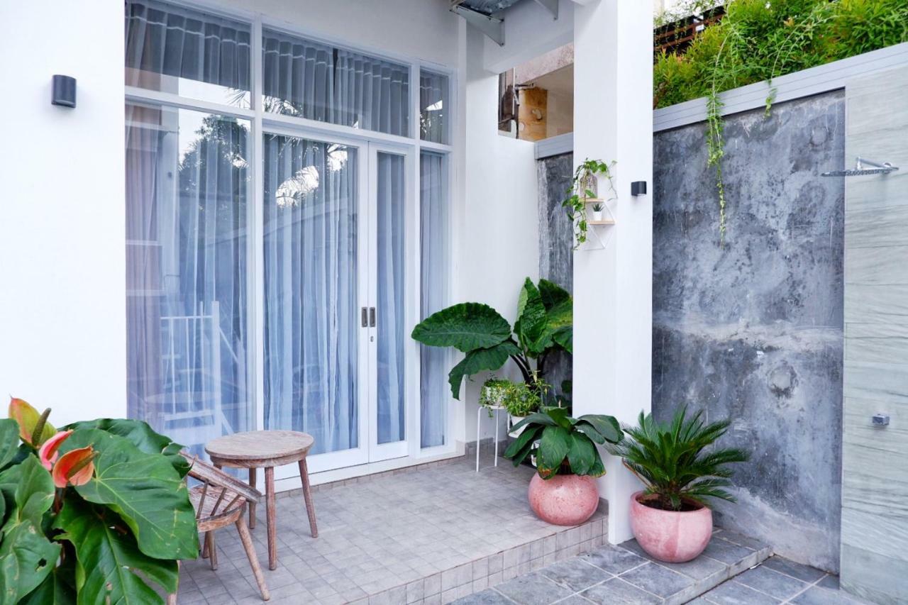 Отель The Sloth Bali Чангу Экстерьер фото
